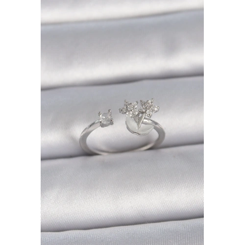 BFS Pirinç Gümüş Renk Ayarlanabilir Zirkon Taşlı Yıldız Model Kadın Yüzük