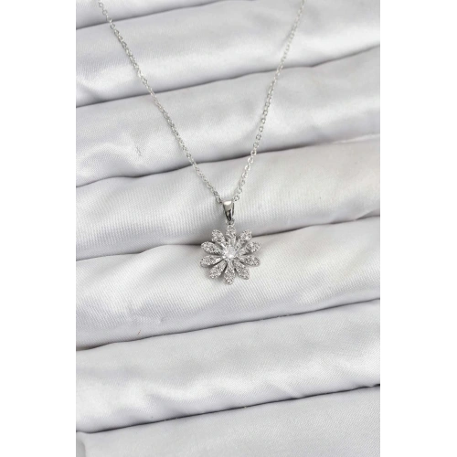 BFS Pirinç Gümüş Renk Çiçek Model Kadın Kolye