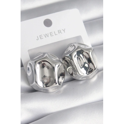 BFS Pirinç Gümüş Renk İşlemeli Top Model Kadın Küpe