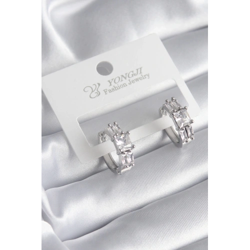 BFS Pirinç Gümüş Renk Kare Zirkon Taşlı Kadın Küpe