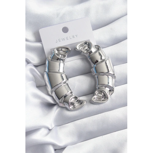 BFS Pirinç Gümüş Renk Kruvasan Model Kadın Küpe