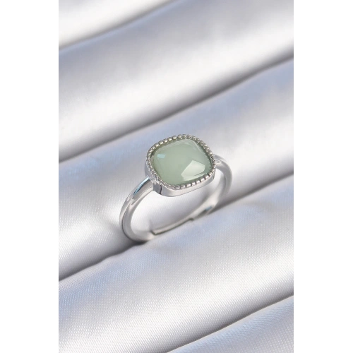 BFS Pirinç Gümüş Renk Yeşil Kare Mineli Kadın Yüzük