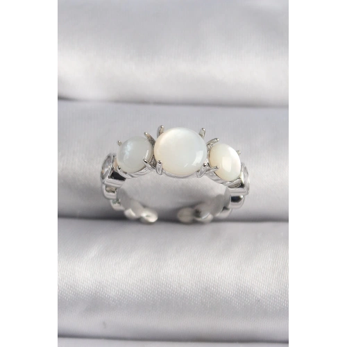 BFS Pirinç Gümüş Renk Zirkon Taş Detaylı Beyaz Sedefli VIP Seri Kadın Yüzük