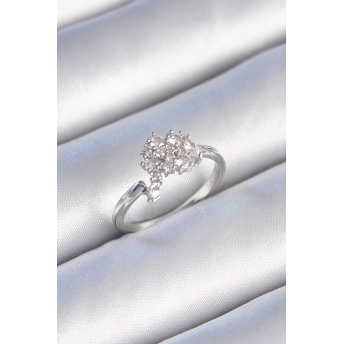 BFS Pirinç Gümüş Renk Zirkon Taşlı Kadın Yüzük