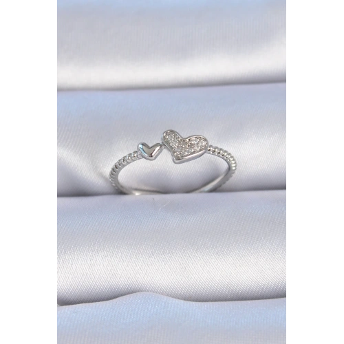 BFS Pirinç Gümüş Renk Zirkon Taşlı Kalp Model Kadın Yüzük