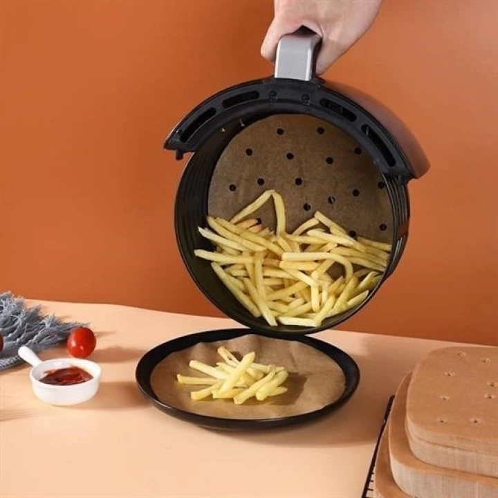 BFS 100 Adet  Air Fryer Pişirme Kağıdı Tek Kullanımlık Hava Fritözü Yuvarlak Delikli Model