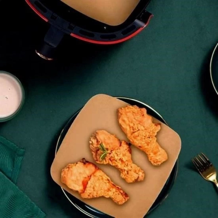 BFS 100 Adet Air Fryer Pişirme Kağıdı Tek Kullanımlık Yağ Su Geçirmez Yapışmaz Deliksiz Düz Kare Model