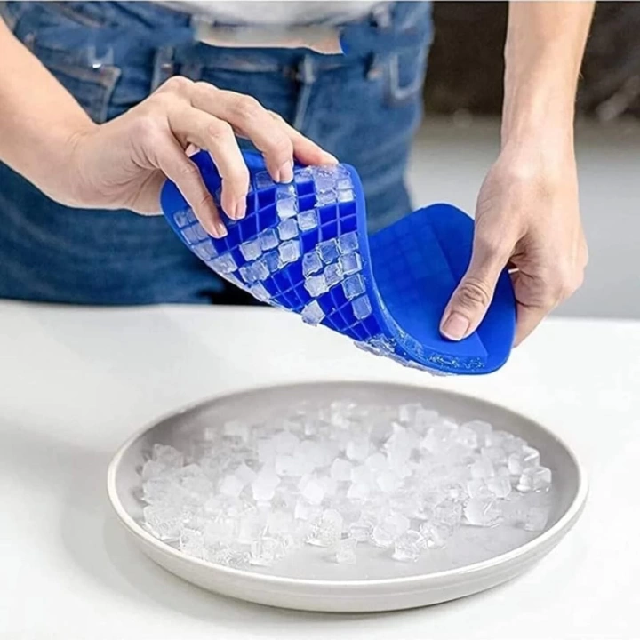 BFS  160lı Mini Küp Şekilli Silikon Buzluk, Sunum Buzluk