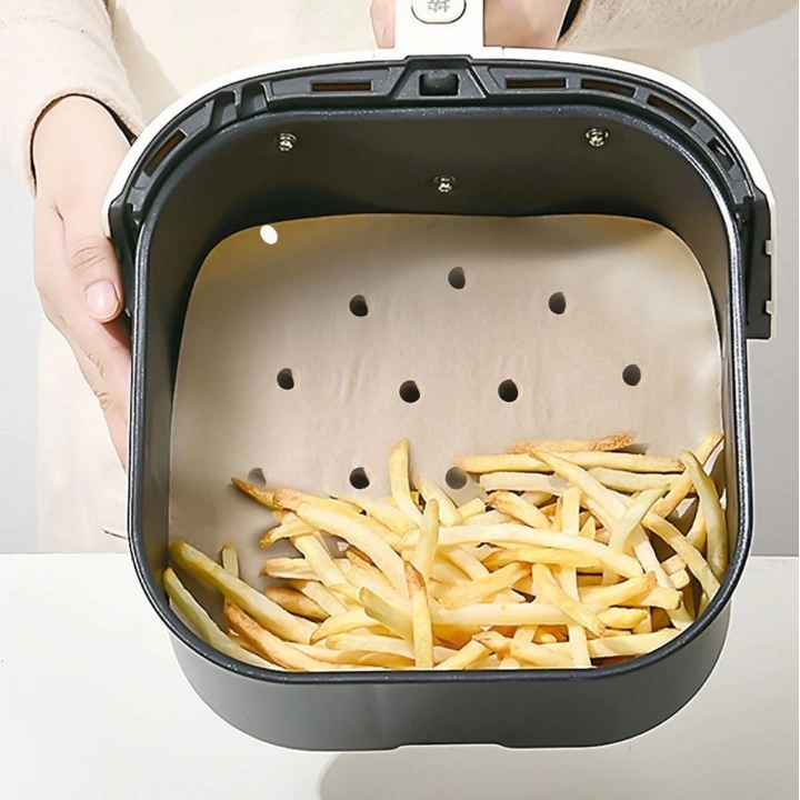 BFS  250 Adet Air Fryer Pişirme Kağıdı Tek Kullanımlık Hava Fritöz Yağ Geçirmez Yapışmaz Gıda Pişirme Kağıdı Delikli Kare Model