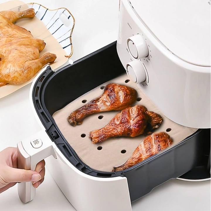BFS  250 Adet Air Fryer Pişirme Kağıdı Tek Kullanımlık Hava Fritöz Yağ Geçirmez Yapışmaz Gıda Pişirme Kağıdı Delikli Kare Model