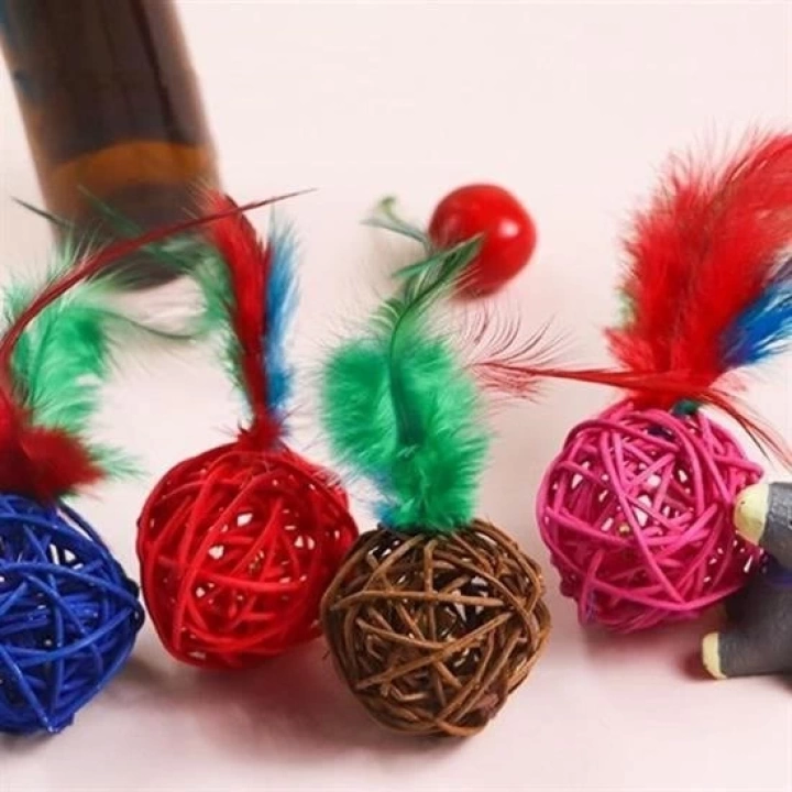 BFS  2li Rattan Renkli Peluş Tüy Kedi Köpek Oyuncak Yakalama Çiğneme Çıngıraklı Top Oyuncağı