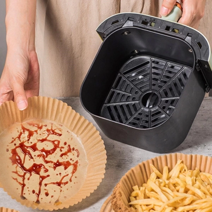 BFS  50 Adet 20 cm Air Fryer Pişirme Kağıdı Tek Kullanımlık Yağ Geçirmez Yuvarlak Tabak Model PVC