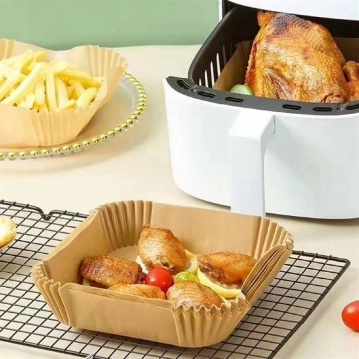 BFS 50 Adet Air Fryer Pişirme Kağıdı Tek Kullanımlık Hava Fritöz Yağ Geçirmez Yapışmaz Kare Tabak Model