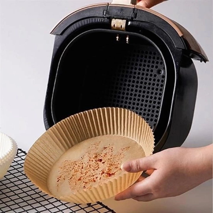 BFS 50 Adet Air Fryer Pişirme Kağıdı Tek Kullanımlık Hava Fritöz Yağ Geçirmez Yapışmaz Tabak Model