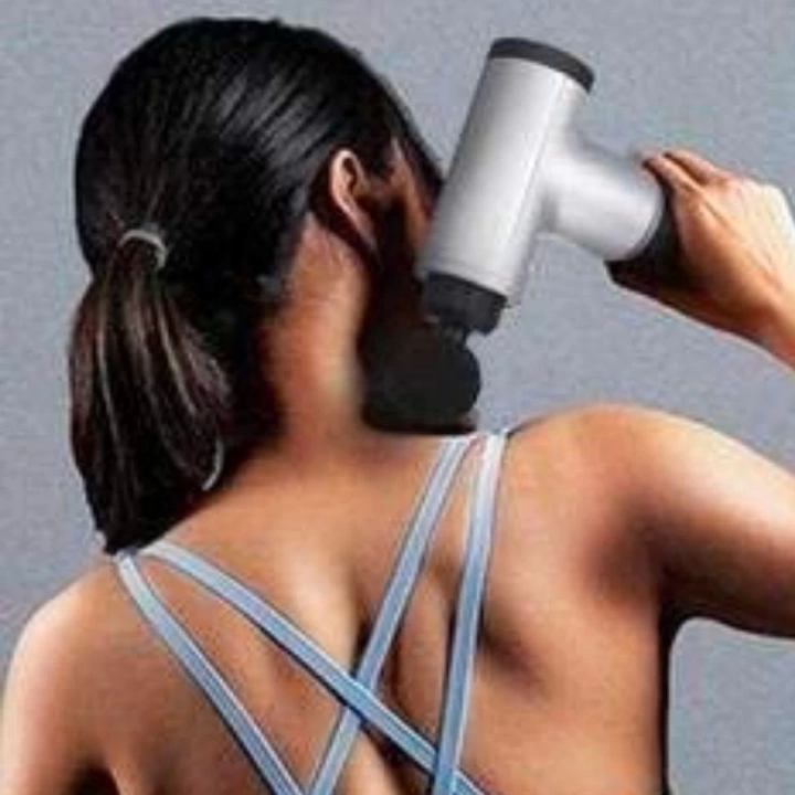 BFS   6 Farklı Seviyeli Titreşimli 4 Farklı Başlıklı Büyük Boy Masaj Tabancası