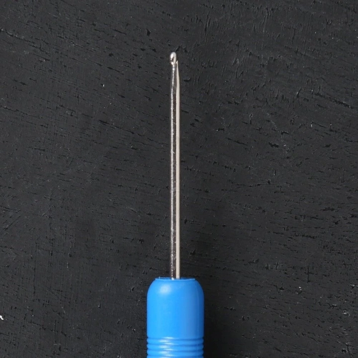 BFS Addi 2 Mm 15 Cm Plastik Saplı Yün Tığ - 148-7