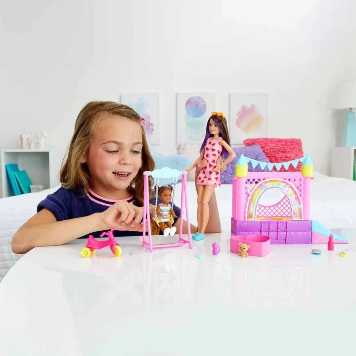 BFS   Barbie Bebek Bakıcısı Skipper Oyun Evi Seti HHB67