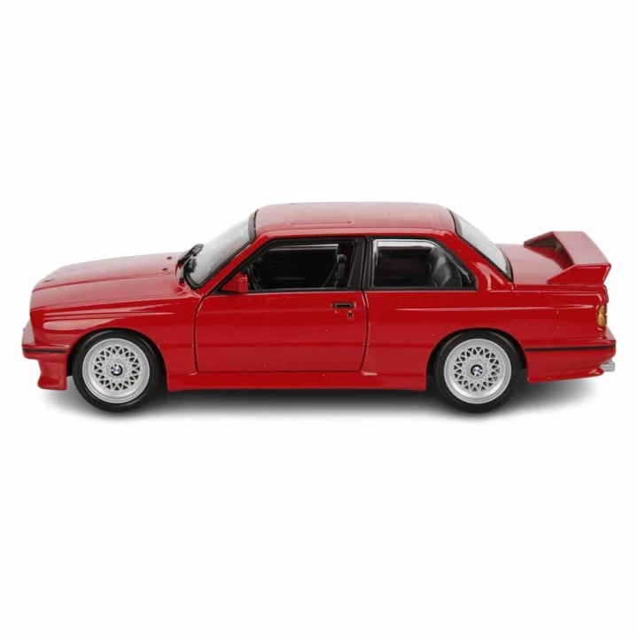 BFS   Bburago 1:24 BMW M3 1988 Model Araba