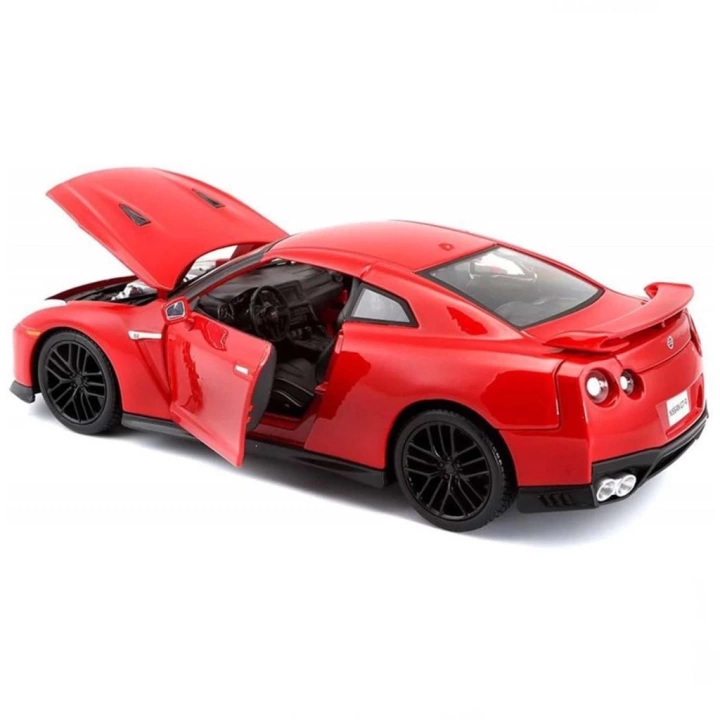 BFS   Bburago 1:24 Nissan GT-R 2017 Model Araba