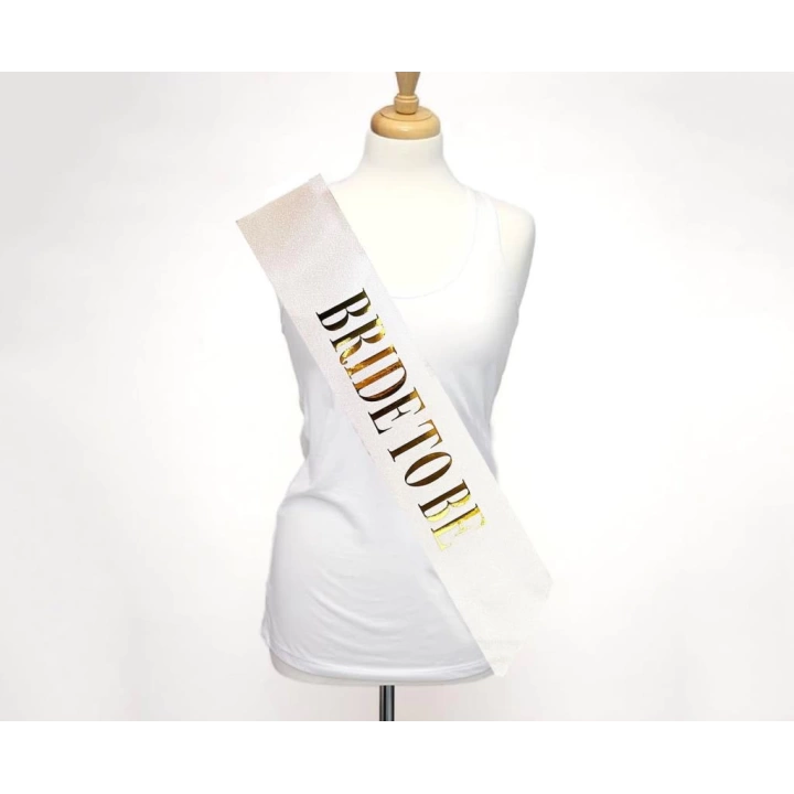 BFS   Beyaz Üzeri Altın Büyük Bride To Be Yazılı Simli Işıltılı Kuşak Kemer 10x80 cm