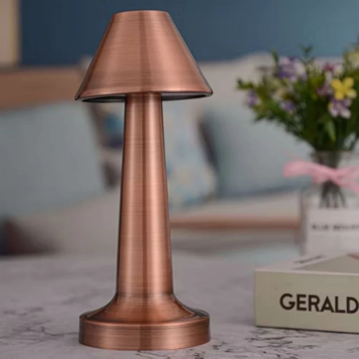 BFS  Çatı Model Bronz Renk Şarjlı Dokunmatik 3 Renkli LED Masa ası