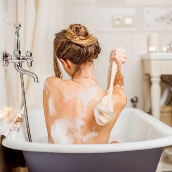 BFS  Doğal At Kılı Selülit Karşıtı Sapı Çıkabilen Ahşap Banyo Fırçası