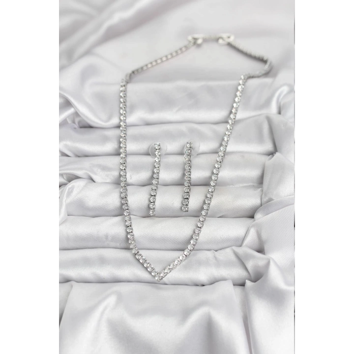 BFS Gümüş Renk Zirkon Taşlı Kadın Kolye Küpe Seti