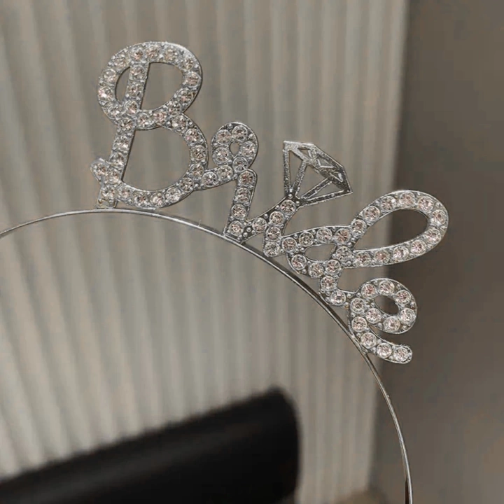 BFS Gümüş Renkli Taşlı “bride” Gelin Tacı – El Yazısı Yazı Tipiyle