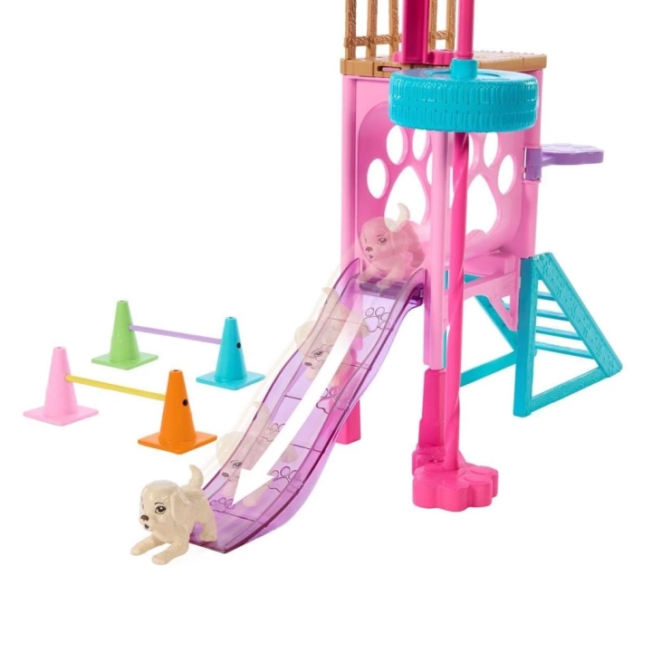 BFS   HRM10 Stacienin Köpekçik Oyun Parkı - Barbie and Stacie To The Rescue