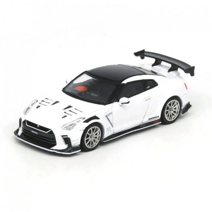 BFS  Inno 1/64 Nissan GT-R (R35) TOP SECRET Tokyo Auto Salon 2021