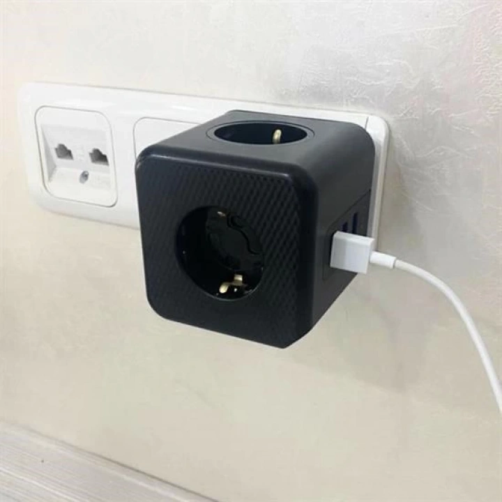 BFS  Isıya Dayanıklı Termal Akım Korumalı ve Çocuk Korumalı 3 Priz Girişli 3 USB Girişli Küp Priz