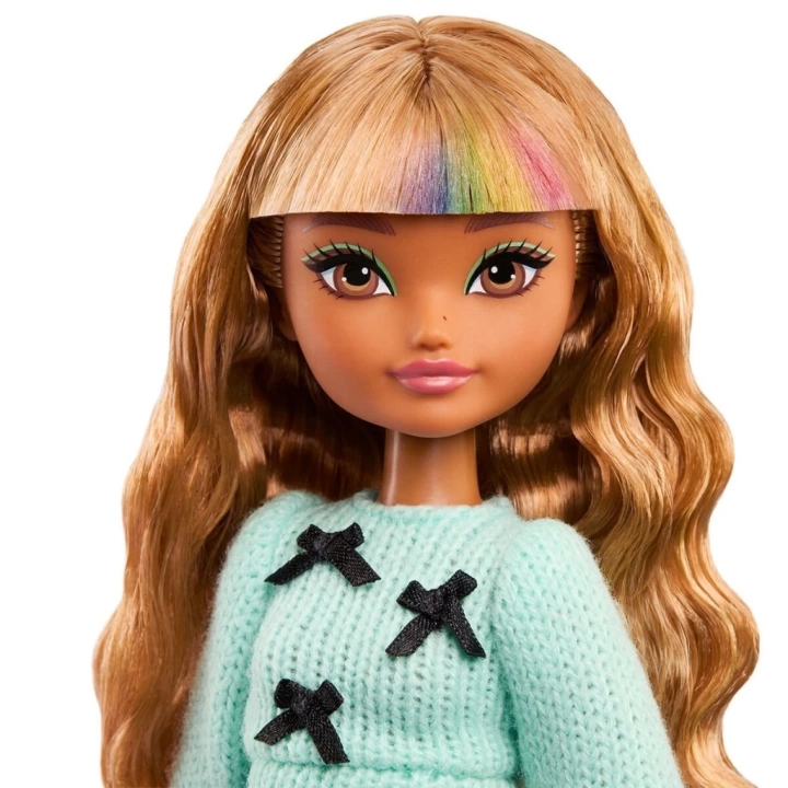 BFS  JGG36 Barbie Dream Besties Zia