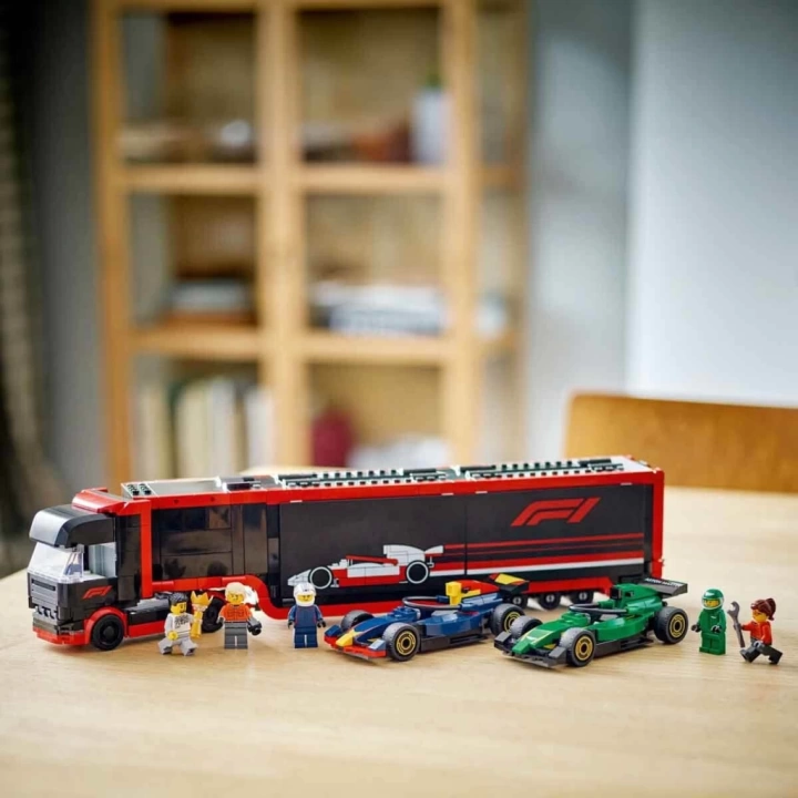 BFS   LEGO City RB20 ve AMR24 F1 Arabalı F1 Kamyonu 60445