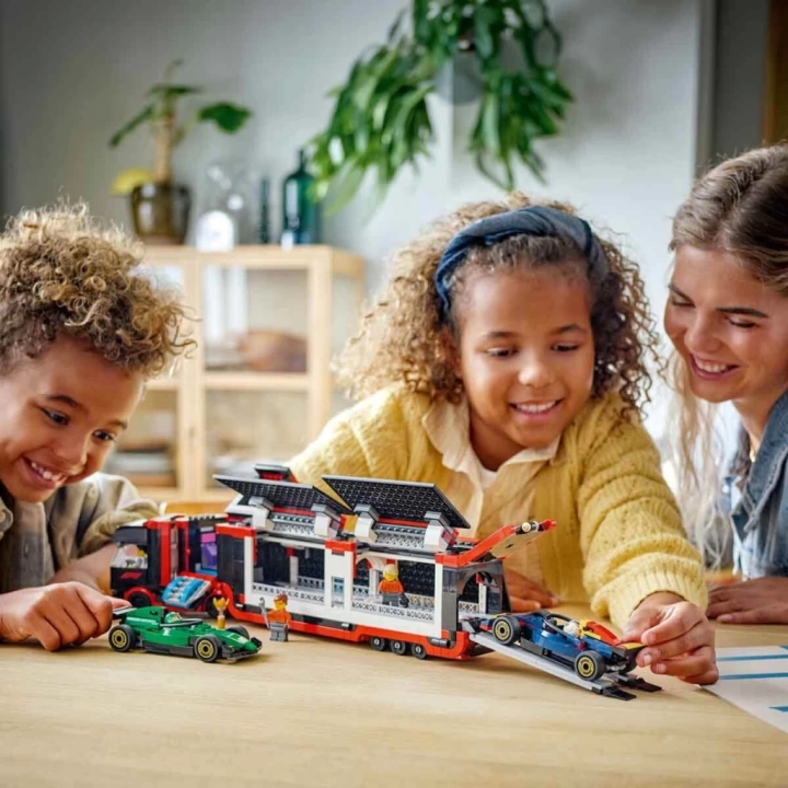 BFS   LEGO City RB20 ve AMR24 F1 Arabalı F1 Kamyonu 60445