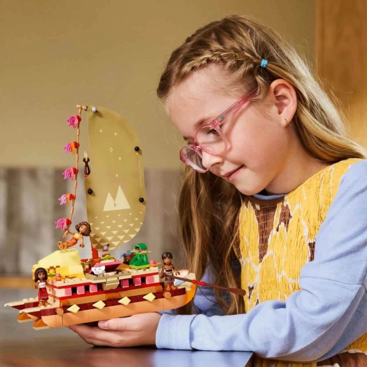 BFS   LEGO Disney Moana’nın Macera Kanosu 43270