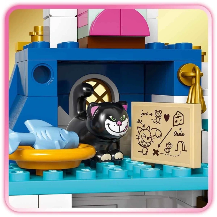 BFS  LEGO Disney Princess Sindirella’nın Şatosu ve At Arabası 43275