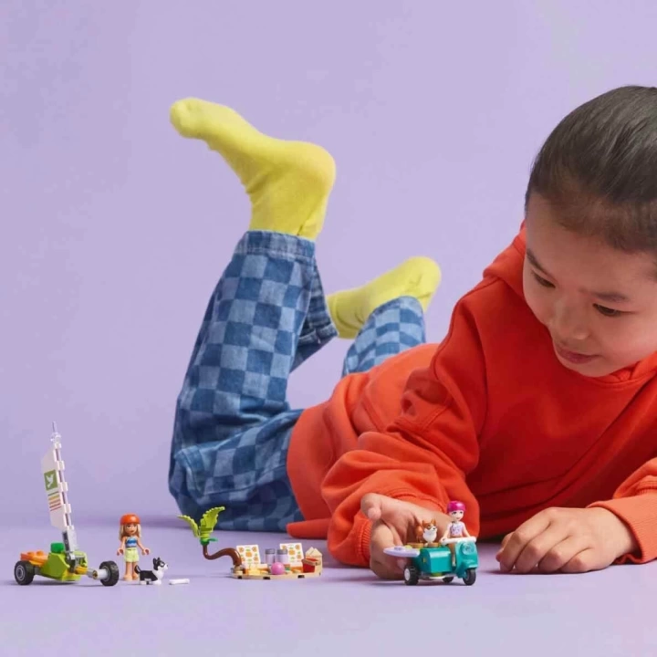 BFS   LEGO Friends Sörfçü Köpekler ve Scooter Macerası 42641