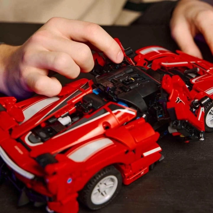 BFS  LEGO Technic Ferrari FXX K 42212
