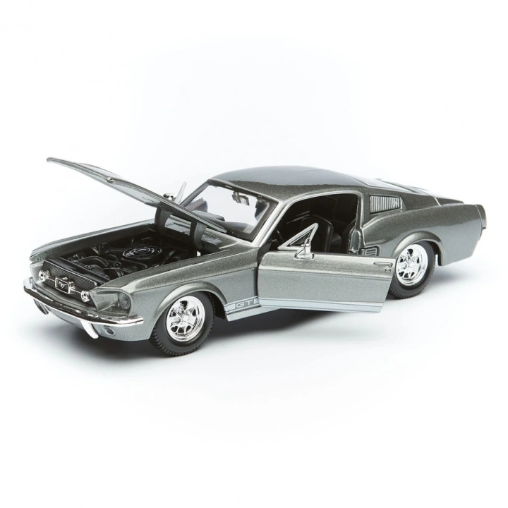 BFS   Maisto 1:24 1967 Model Ford Mustang GT
