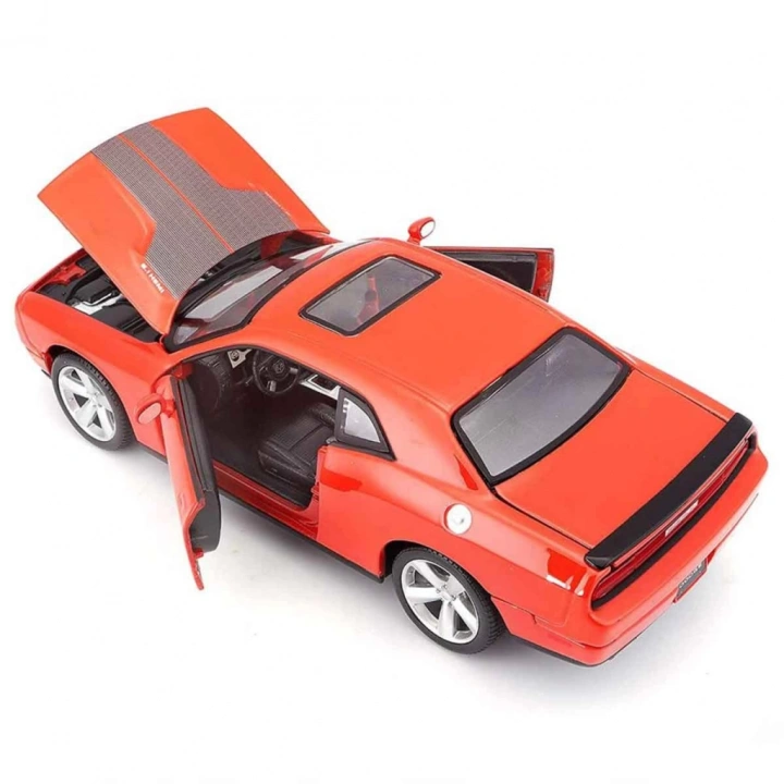 BFS   Maisto 1/24 2008 Model Dodge Challenger SRT8