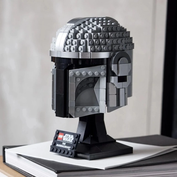 BFS   Mandalorian Kaskı 75328