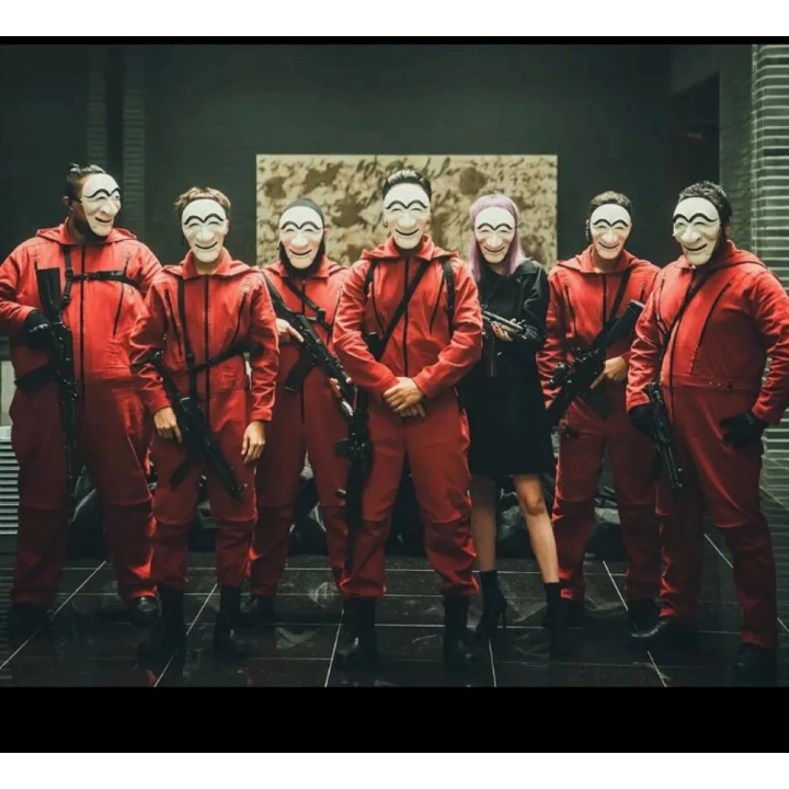 BFS Nessiworld  Koreli Hırsız Teatral Hahoe Maskesi - Para Heist Maskesi - Dali Maskesi