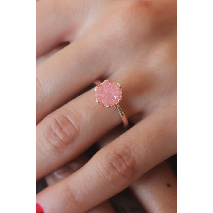 BFS Pembe Lotus Çiçek Figür Gold Renk Kadın Yüzük