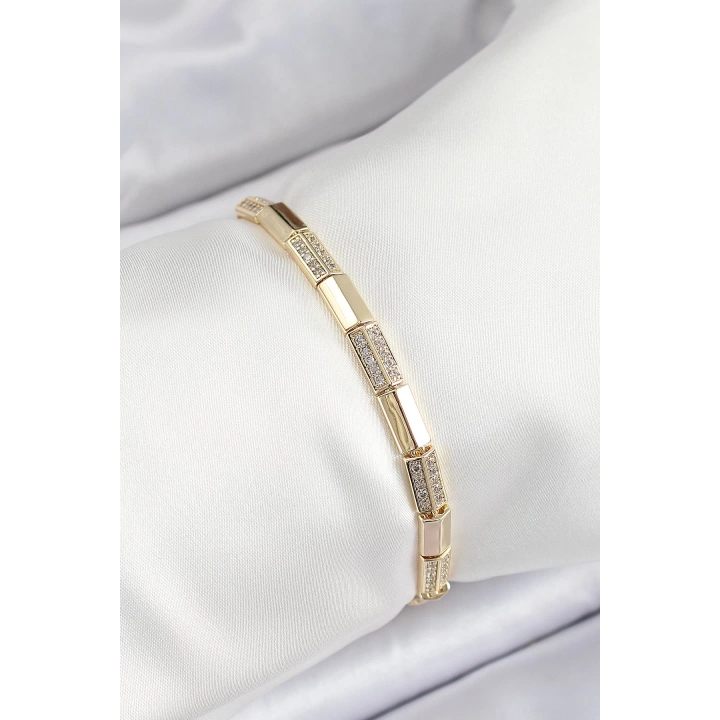 BFS Pirinç Dikdörtgen Model Zirkon Taşlı Gold Renk VİP Seri Kadın Bileklik