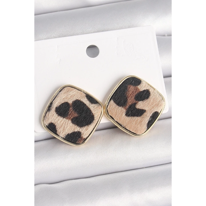BFS Pirinç Gold Renk Kare Leopar Model Kadın Küpe