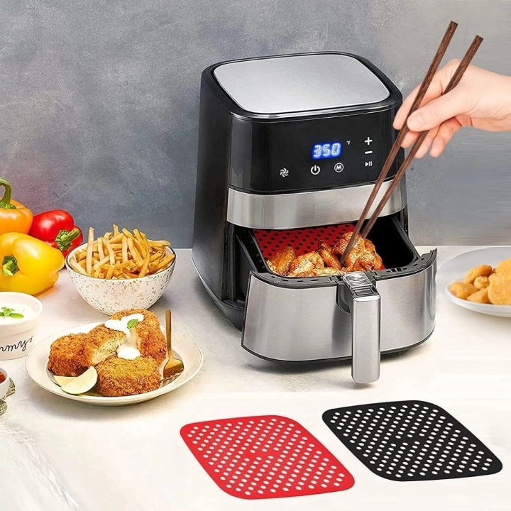 BFS   Siyah Isıya Dayanıklı Yıkanılabilir Silikon Fırın Ve Airfryer Kare Model Pişirme Matı 21,5 Cm