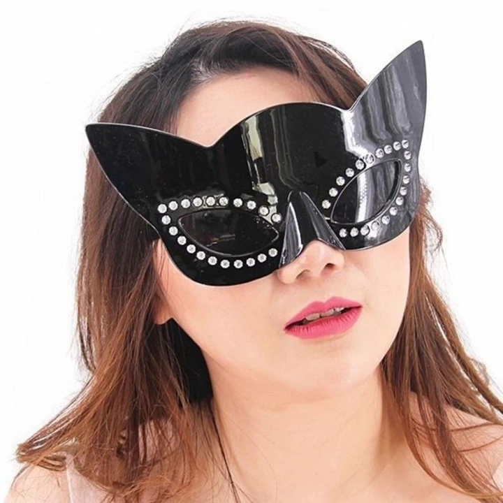 BFS     Siyah Renk Siyah Camlı Kedi Şekilli Parti Gözlüğü 20x11 cm