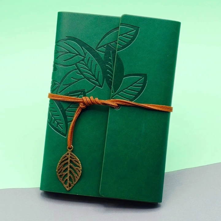 BFS Yeşil Deri Kapaklı Yaprak Desenli Defter