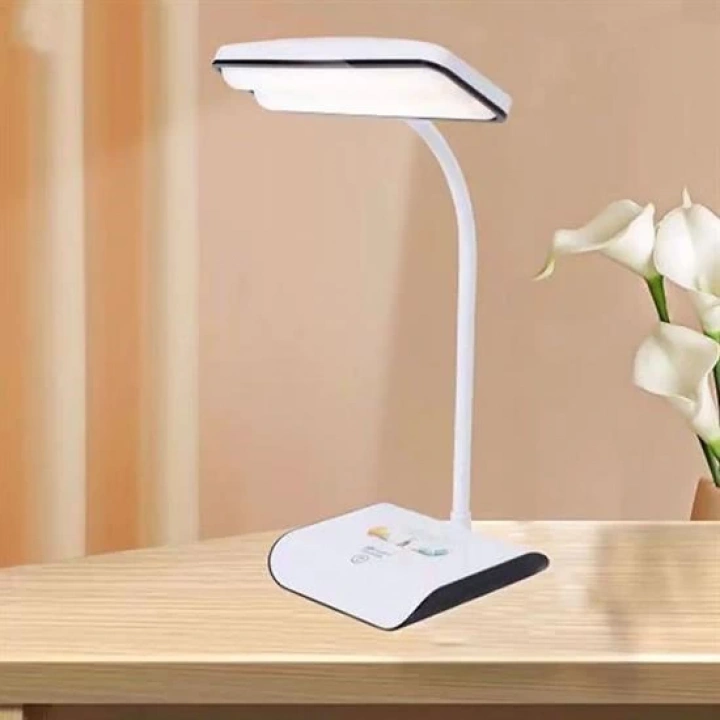 Şarjlı Oynar Esnek Başlıklı Dokunmatik 3 Farklı Modda Yanan Kaymaz Taban LED Masa ası