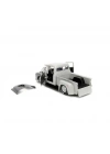 BFS   253255057 Jada Street Fighter 1956 Ford Pickup 1:24